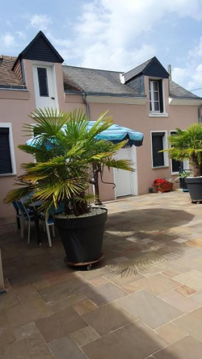 Maison avec garage 24 HEURES DU MANS VOITURES et toute manifestation